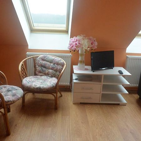 Rodinne Ubytovani - Family Accommodation Kobylice Екстериор снимка