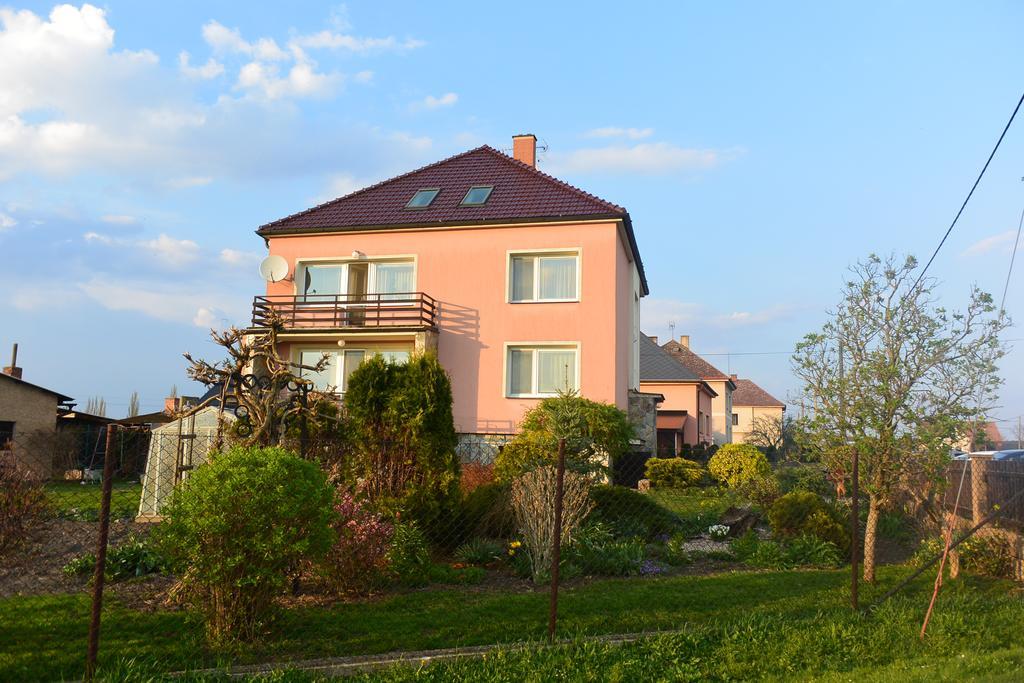 Rodinne Ubytovani - Family Accommodation Kobylice Екстериор снимка