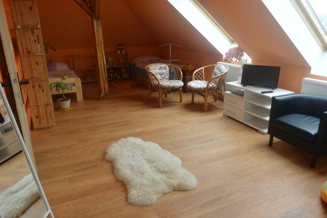 Rodinne Ubytovani - Family Accommodation Kobylice Екстериор снимка